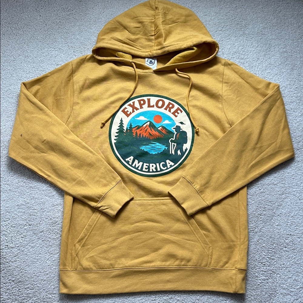 NWT Delta Fleece Explore America Golden Hoodie Men’s Size M